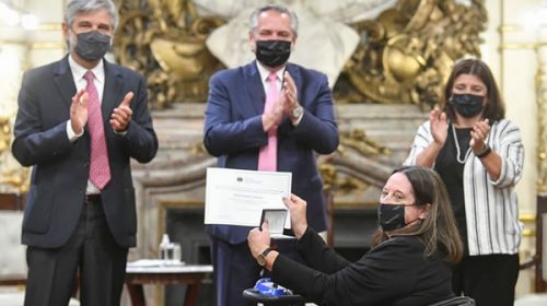 Alberto Fernández: “La sociedad avanza si promueve la ciencia con un Estado presente”