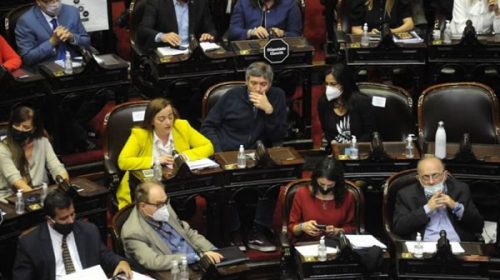 El bloque de diputados del FdT se reunirá para dirimir diferencias en torno al acuerdo con el FMI