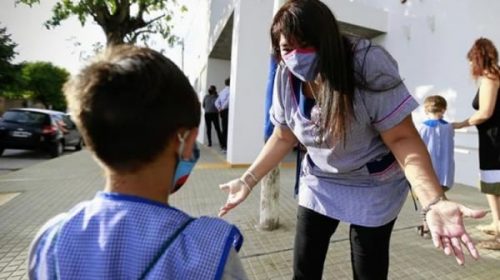 Vuelta a clases: el protocolo será una “recomendación” y no habrá más burbujas