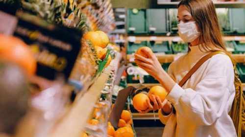 La brecha de precios entre lo que pagó el consumidor y lo que recibió el productor disminuyó en enero