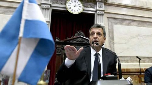 Massa convocó a una reunión de labor parlamentaria a la espera del tratamiento del Acuerdo con el FMI