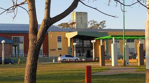 Grave: Un alumno apuñaló a otro en una escuela de Federación