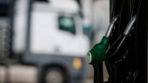 Transportistas evalúan tomar medidas de fuerza ante la falta de combustible en la provincia