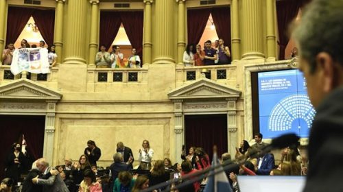 Diputados aprobó y giró al Senado la nueva ley del VIH