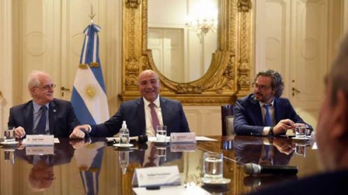 Manzur afirmó que el Gobierno “tiene muy claro cuál es el norte y el camino a seguir”