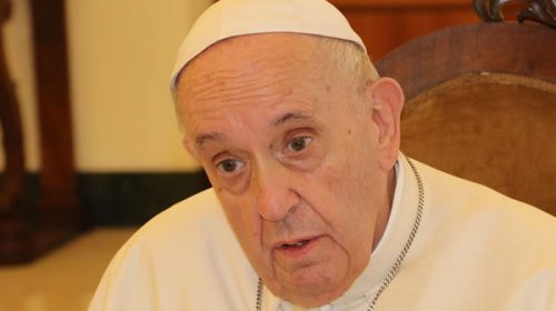 El Papa Francisco quiere reunirse con Putin para frenar la guerra