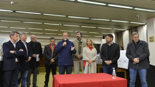 Se construirá una planta farmacéutica provincial en Concepción del Uruguay