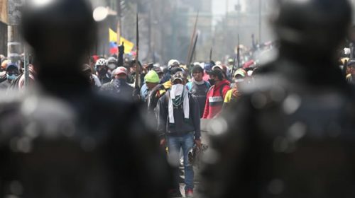 Ecuador: dos muertos por la represión a la protesta de movimientos indígenas