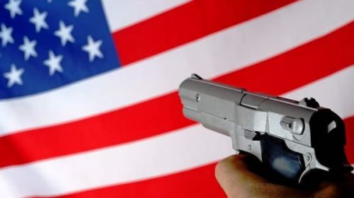 Cinco muertos en dos nuevos tiroteos en EEUU y Nueva York estudia declarar la emergencia