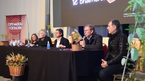 Trabajan en una agenda de alcance regional para impulsar el agregado de valor a la forestación