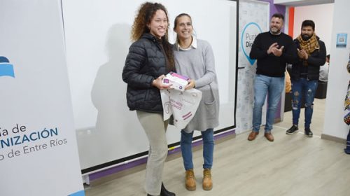 Se inauguró un nuevo Punto Digital en Federal y se entregaron tablets a más de 100 emprendedores y referentes sociales