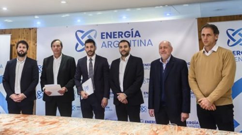 El Gobierno firmó con Techint por el Gasoducto Kirchner