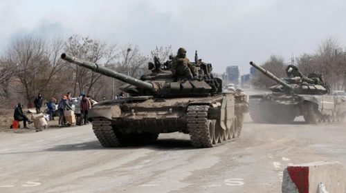 Ucrania admite que podría retirar sus tropas de la estratégica ciudad del Donbass