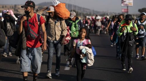 Más de 10 mil migrantes partieron desde el sur de México hacia Estados Unidos