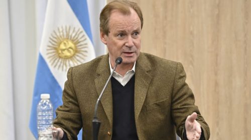 “Podemos cumplir con nuestros compromisos porque tenemos una provincia ordenada”, aseguró Bordet