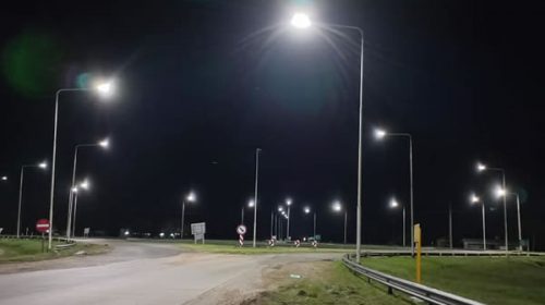 Nuevas luminarias en la rotonda de Los Conquistadores
