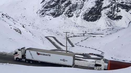 La mayoría de los pasos fronterizos entre la Argentina y Chile están cerrados por nevadas