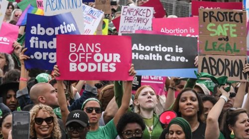 Un juez bloqueó la prohibición del aborto en Florida por considerarla “inconstitucional”