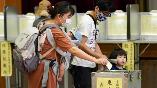 Luego del asesinato de Shinzo Abe, el oficialismo ganó ampliamente las elecciones en Japón