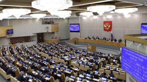 Rusia: el Parlamento aprueba las primeras medidas de economía de guerra