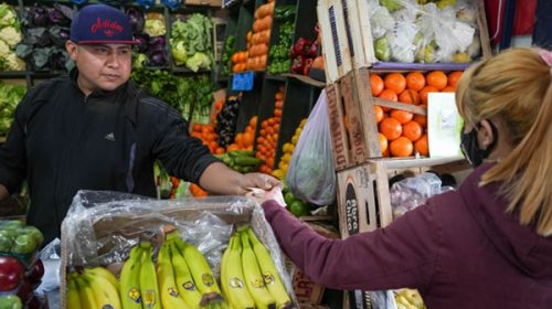 En agosto el consumidor pagó 3,6 veces más de lo que cobró el productor