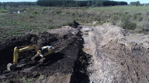 Concejales de Chajarí quieren saber si máquinas y personal municipal realizaron obras en terrenos privados