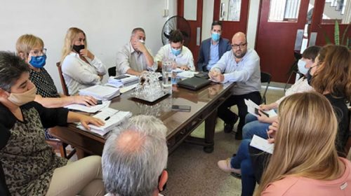 La provincia otorgó estabilidad laboral a más de 1100 auxiliares de educación