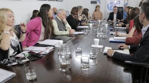 Hubo acuerdo en la paritaria estatal: Suba del 20% en septiembre