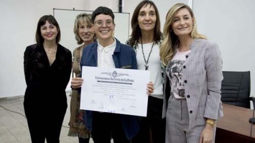 La UNLP entregó los primeros diplomas que respetan la Ley de Identidad de Género