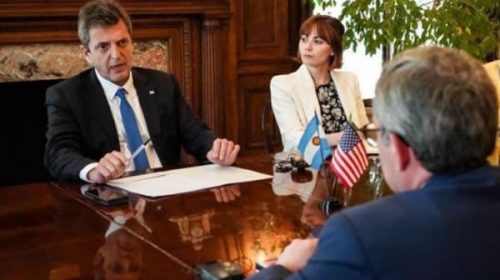 Massa mantiene reuniones con el objetivo de acelerar inversiones en Vaca Muerta