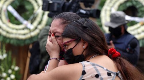 Más de 200 edificios dañados y dos muertos en el suroeste de México por un fuerte sismo