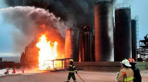 Neuquén: al menos tres muertos por la explosión de un tanque en una refinería de Plaza Huincul