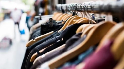 Cuáles son las marcas de indumentaria que congelarán sus precios hasta diciembre