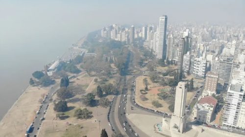 Incendios en el Delta: Rosario continúa cubierta de humo