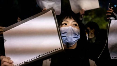 China: por qué una hoja en blanco se convirtió en el símbolo de las inéditas protestas en ese país