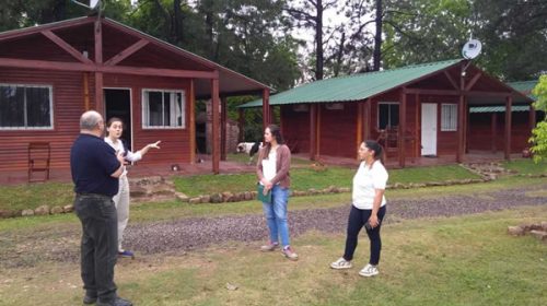 Realizan inspecciones en alojamientos turísticos de localidades de la provincia