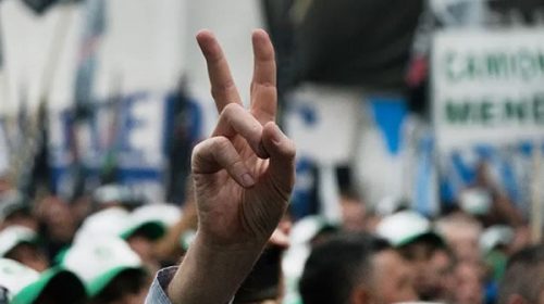 La dirigencia política entrerriana saludaron a la militancia en su día