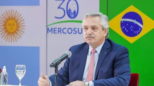 Alberto Fernández asume la presidencia del Mercosur en medio de la tensión con Uruguay