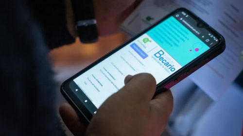Inició el pago de becas provinciales terciarias y universitarias