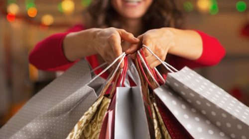 Gobernadores apuran festival de descuentos para alentar consumo