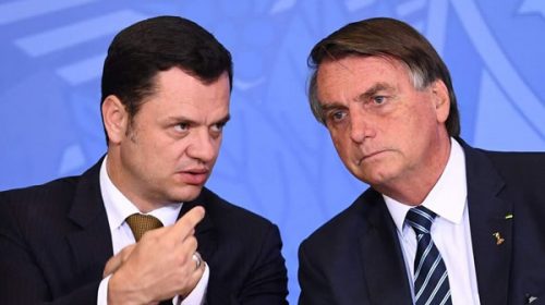Brasil: Congelan las cuentas de Bolsonaro y detienen a su ministro de Justicia