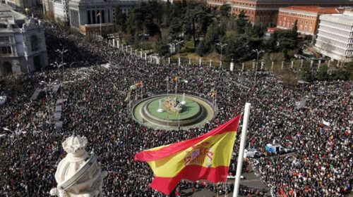 Masiva protesta en Madrid en defensa de la salud pública Masiva protesta en Madrid en defensa de la salud pública