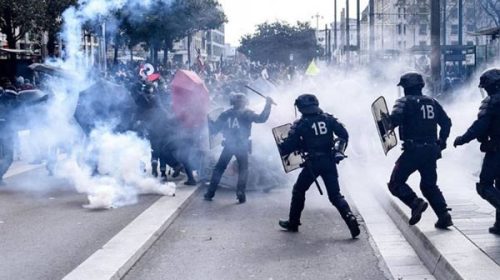 Francia paralizada y sacudida por la reforma jubilatoria de Macron