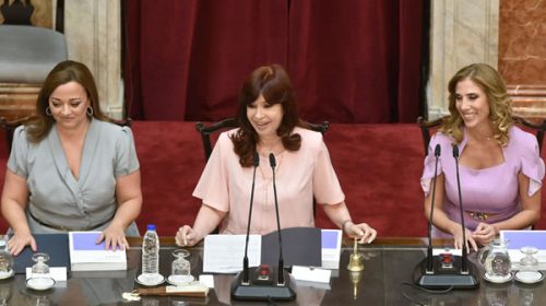 Tres mujeres presidieron la Asamblea Legislativa por primera vez en la historia