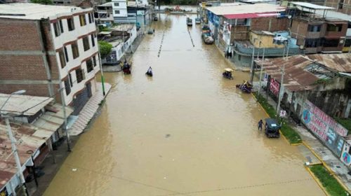 El ciclón Yaku desata el caos en el norte de Perú