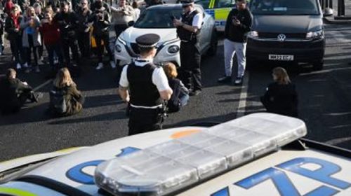 La policía de Londres, “misógina, racista y homofóbica”