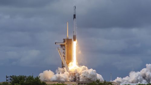 La NASA y SpaceX lanzaron sexta misión tripulada para la estación espacial La NASA y SpaceX lanzaron sexta misión tripulada para la estación espacial