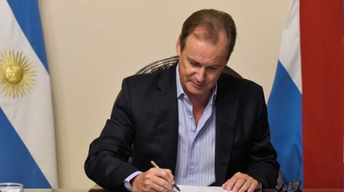 Bordet elevó el proyecto de Ley para eximir del impuesto inmobiliario a productores afectados por la sequía Bordet elevó el proyecto de Ley para eximir del impuesto inmobiliario a productores afectados por la sequía