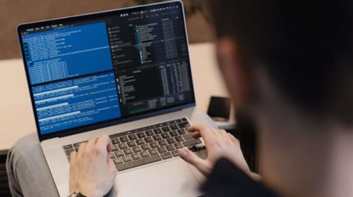 La provincia impulsa la inclusión de jóvenes a la economía digital