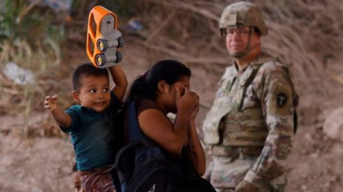 Tras la expiración del Título 42, cayó a la mitad la cantidad de migrantes que ingresan a Estados Unidos